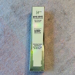 It Cosmetics Bye Bye Foundation Full Coverage Moisturizer with SPF 50+